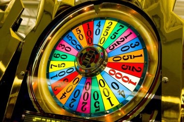 Mobile app settings showing video quality and connection preferences for Casino Hold'em